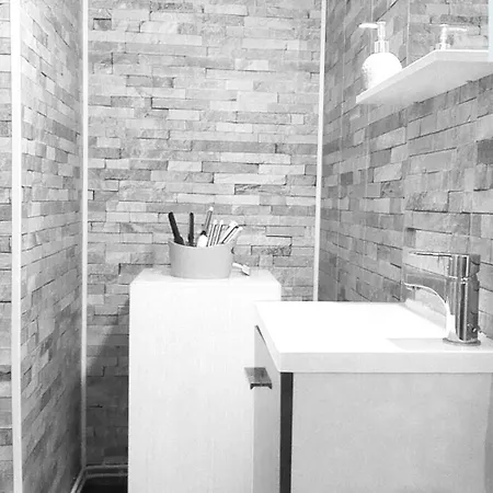 Appartement Sejour A 20 Minutes De L'espagne Avec Petit-dejeuner A La Demande A Les Lumineuses Du Palais Des Rois De Majorque Perpignan