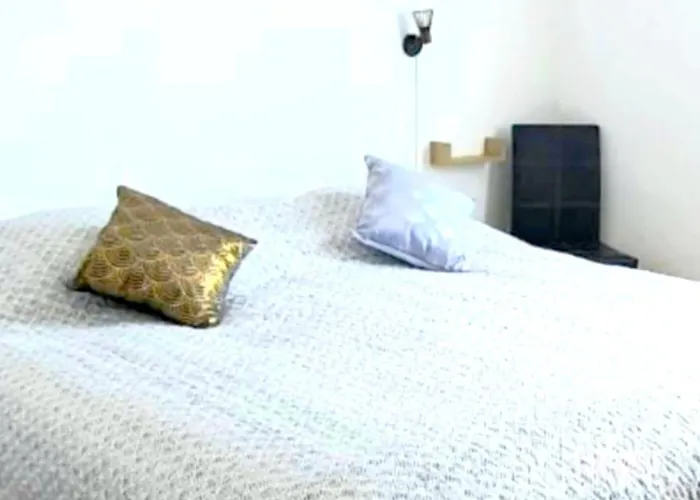 Apartment Sejour A 20 Minutes De L'espagne Avec Petit-dejeuner A La Demande A Les Lumineuses Du Palais Des Rois De Majorque *