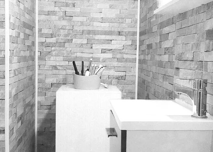 Apartment Sejour A 20 Minutes De L'espagne Avec Petit-dejeuner A La Demande A Les Lumineuses Du Palais Des Rois De Majorque Perpignan